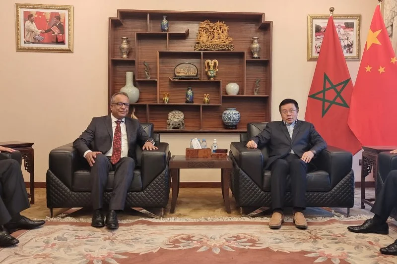 Mustapha-Benali-chine-sahara.webp